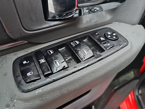 Used 2019 RAM 1500 Big Horn image 33