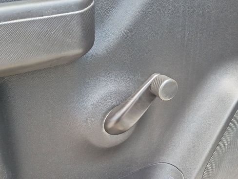 Used 2021 Chevrolet Silverado 1500 W/T RWD image 8
