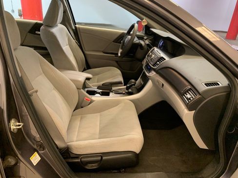 Used 2014 Honda Accord EX image 43