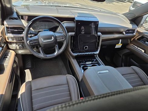 New 2026 GMC Yukon Denali Ultimate AWD/4WD image 8
