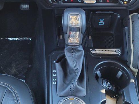 New 2025 Ford Bronco Badlands image 18