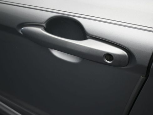 Used 2022 Toyota Camry SE image 31