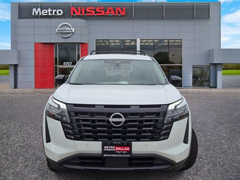 New 2026 Nissan Pathfinder SV FWD image 2
