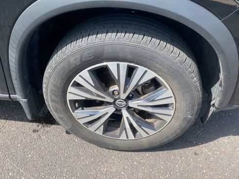 Used 2021 Nissan Rogue SV w/ Premium Package image 22