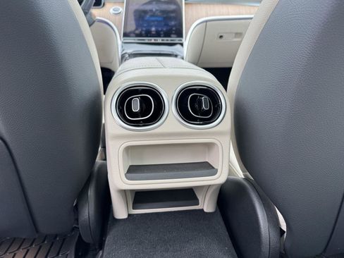 Used 2023 Mercedes-Benz C 300 4MATIC Sedan image 17