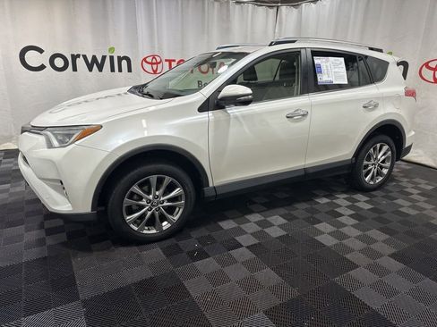 Used 2016 Toyota RAV4 Limited image 4