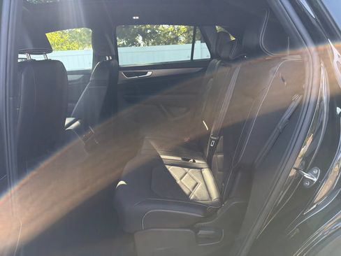Used 2024 Volkswagen Atlas Cross Sport SE w/ Panoramic Sunroof Package AWD/4WD image 27