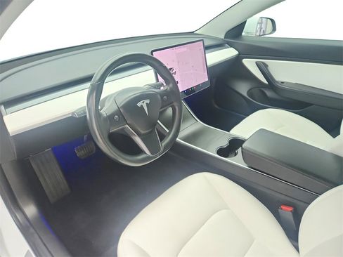 Used 2018 Tesla Model 3 Long Range image 10