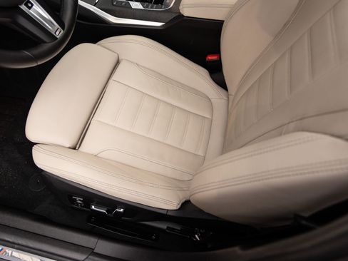 Used 2024 BMW M340i w/ Premium Package image 19