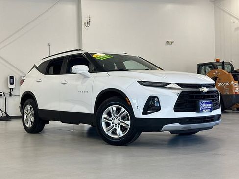 Used 2021 Chevrolet Blazer LT FWD image 2