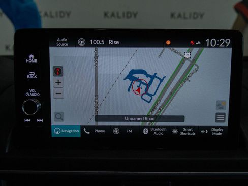 Used 2025 Honda Pilot Elite image 5