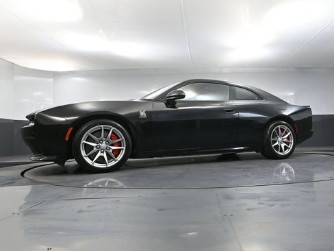 Used 2024 Dodge Charger Daytona Scat Pack w/ Plus Group AWD/4WD image 52
