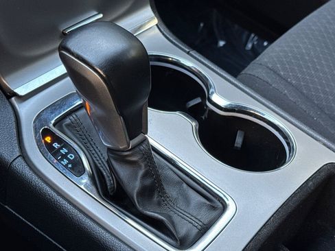 Used 2021 Jeep Grand Cherokee Laredo w/ Security & Convenience Group image 20