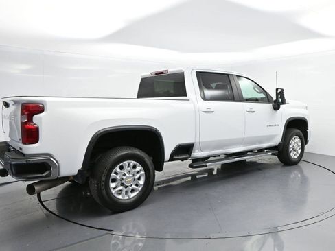 Used 2025 Chevrolet Silverado 2500 LT AWD/4WD image 7
