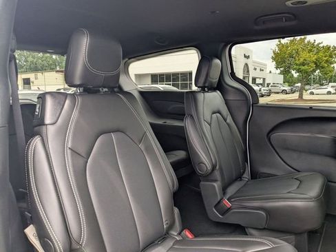 New 2026 Chrysler Voyager LX FWD image 33