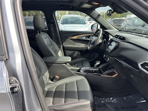 Used 2022 Chevrolet TrailBlazer ACTIV w/ Sun and Liftgate Package image 32