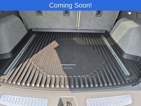 Used 2020 Cadillac XT5 Premium Luxury w/ LPO, Floor Liner Package FWD image 34