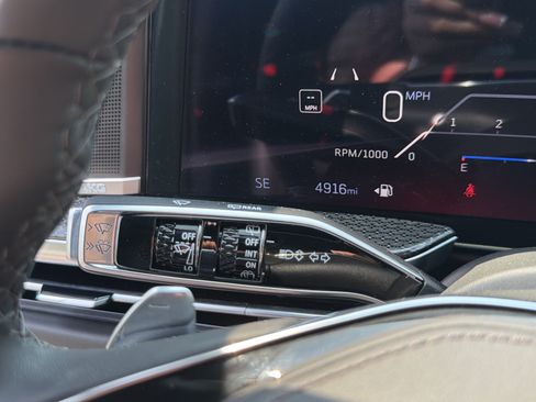 Used 2026 Cadillac Escalade V AWD/4WD image 84