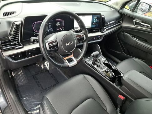 Used 2023 Kia Sportage EX image 16