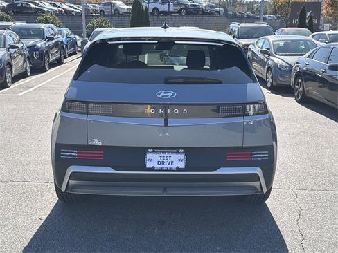 New 2026 Hyundai Ioniq 5 SEL image 6