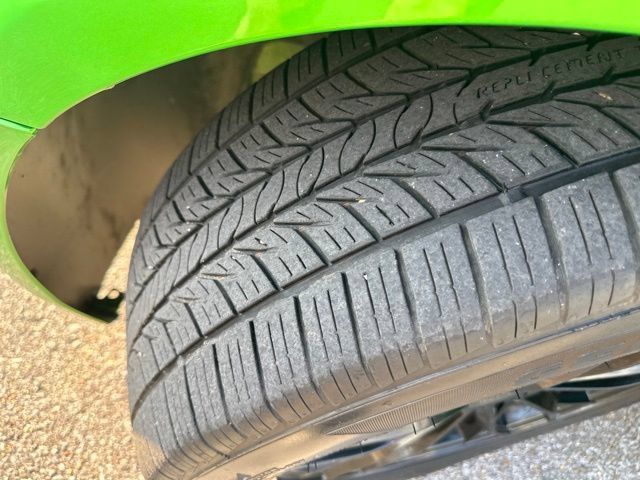 Used 2011 Chevrolet Camaro LS RWD image 24
