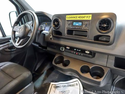 Used 2019 Mercedes-Benz Sprinter 170 image 18
