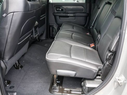 New 2026 RAM 2500 Limited AWD/4WD image 19