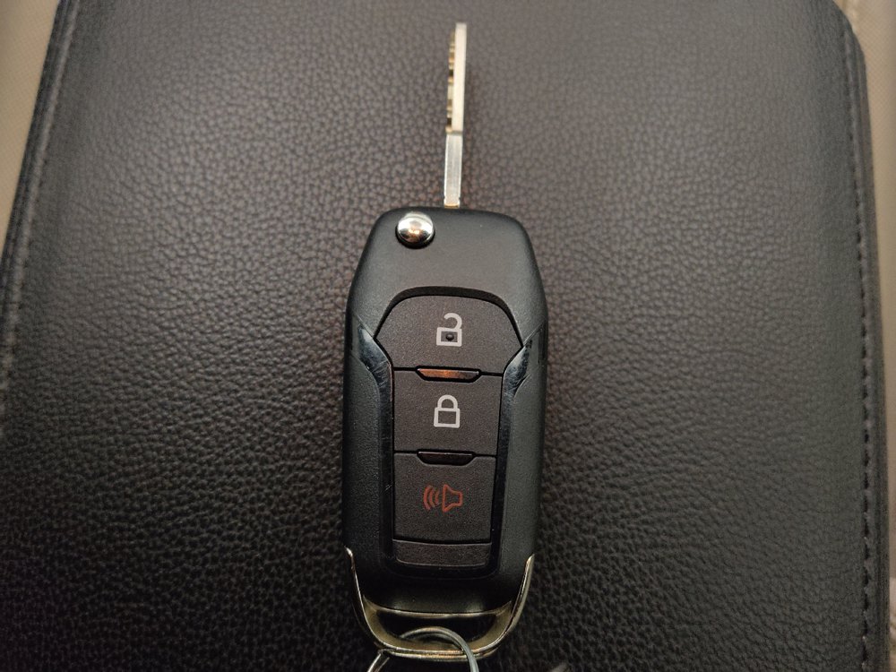Used 2018 Ford Explorer 4WD w/ Class II Trailer Tow Package image 32