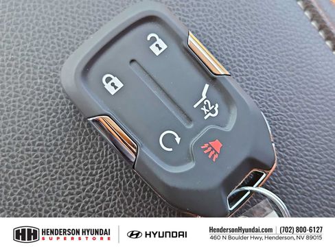 Used 2023 GMC Acadia SLT FWD image 35