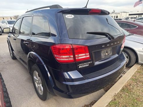 Used 2017 Dodge Journey SE w/ Flexible Seating Group image 4