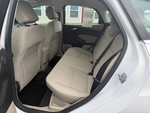 Used 2016 Ford Focus Electric Hatchback FWD image 4