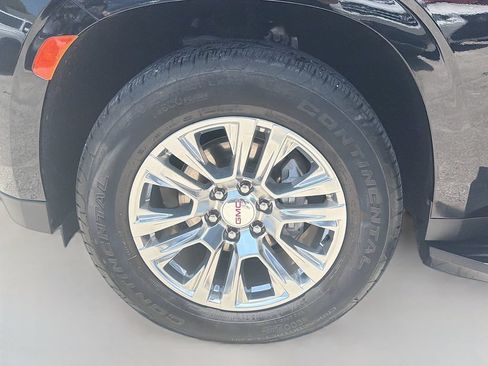 Used 2023 GMC Yukon Denali AWD/4WD image 37