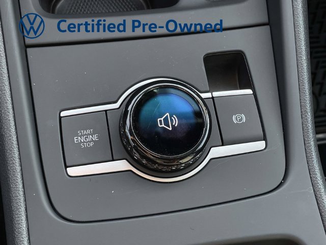 Certified 2026 Volkswagen Tiguan SE R-Line FWD image 30