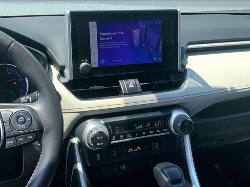 Used 2023 Toyota RAV4 XLE w/ XLE Grade Weather Package AWD/4WD image 7