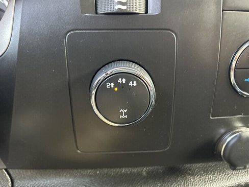 Used 2012 GMC Sierra 2500 SLE w/ SLE Preferred Package image 21