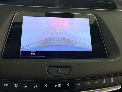 Used 2023 Cadillac XT4 Luxury image 39