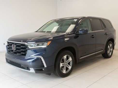 Used 2024 Honda Pilot EX-L image 6