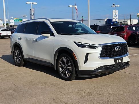 Used 2022 INFINITI QX60 Luxe w/ Cargo Package FWD image 3