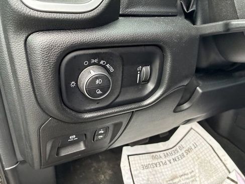 Used 2022 RAM 1500 Big Horn AWD/4WD image 7