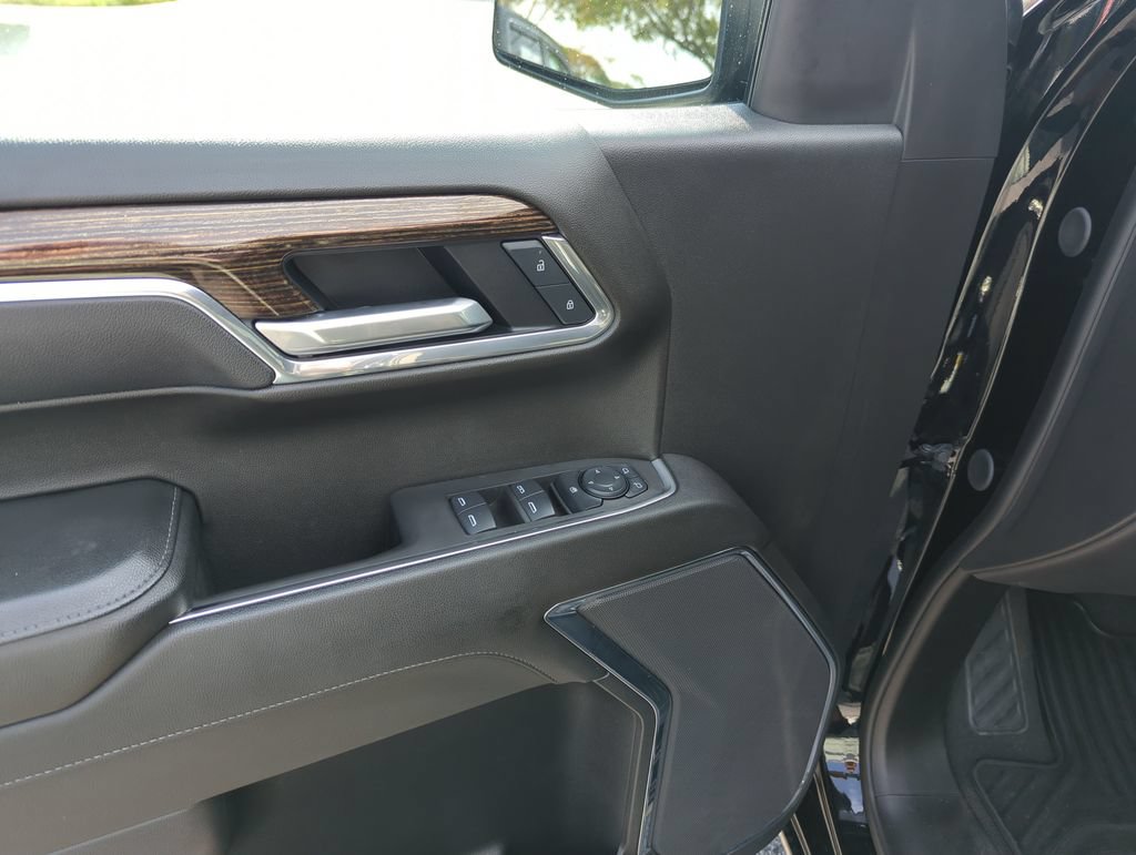 Used 2025 GMC Sierra 1500 Elevation RWD image 18