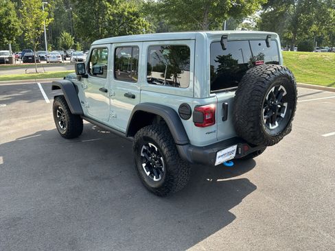 Used 2024 Jeep Wrangler Unlimited Rubicon 4xe w/ Capability Package AWD/4WD image 7