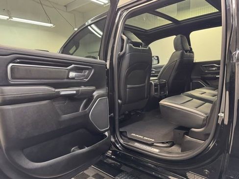 Used 2022 RAM 1500 Laramie image 28