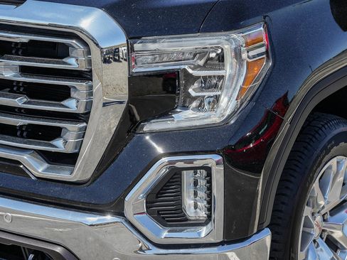 Used 2021 GMC Sierra 1500 SLT w/ SLT Premium Plus Package AWD/4WD image 8