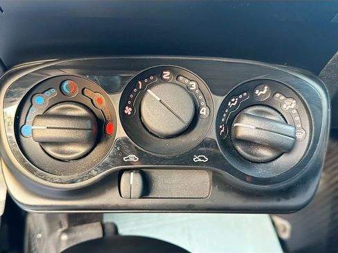 Used 2016 Alfa Romeo 4C Base w/ Convenience Group - Coupe image 23