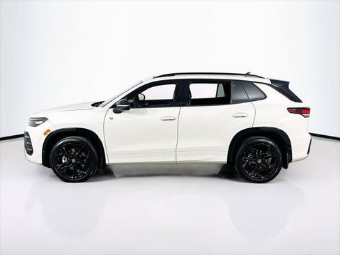 New 2026 Volkswagen Tiguan SE R-Line AWD/4WD image 8