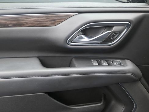 Used 2023 Chevrolet Suburban LS image 11