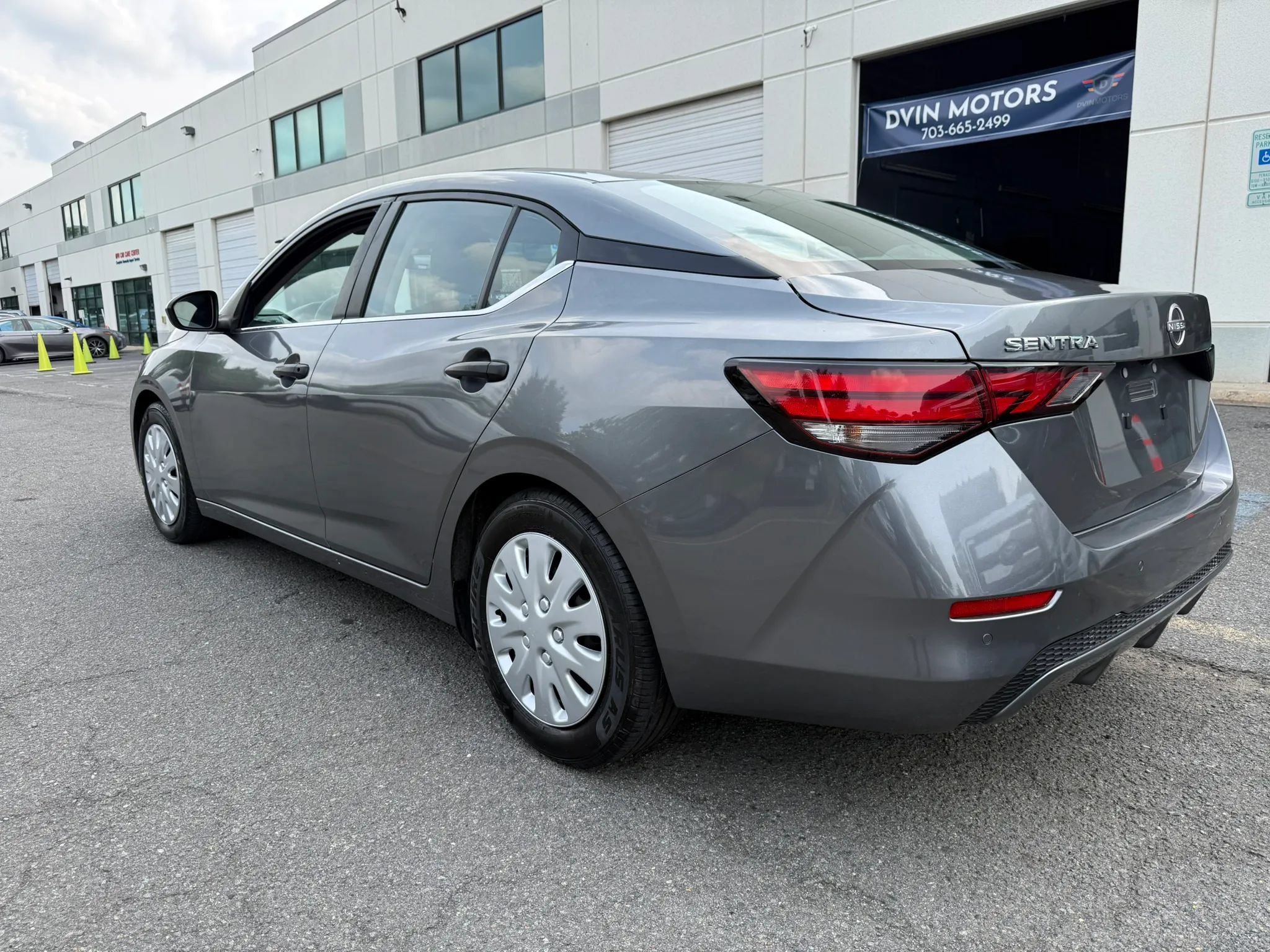 Used 2024 Nissan Sentra S FWD image 10