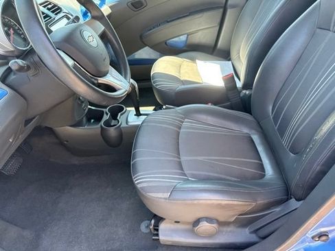 Used 2014 Chevrolet Spark LT FWD image 15