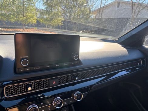 Used 2025 Honda Civic Sport image 33