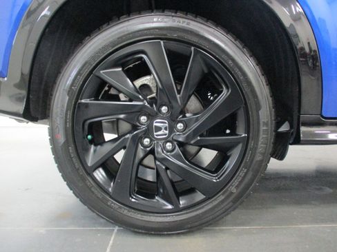 Used 2021 Honda HR-V Sport image 24